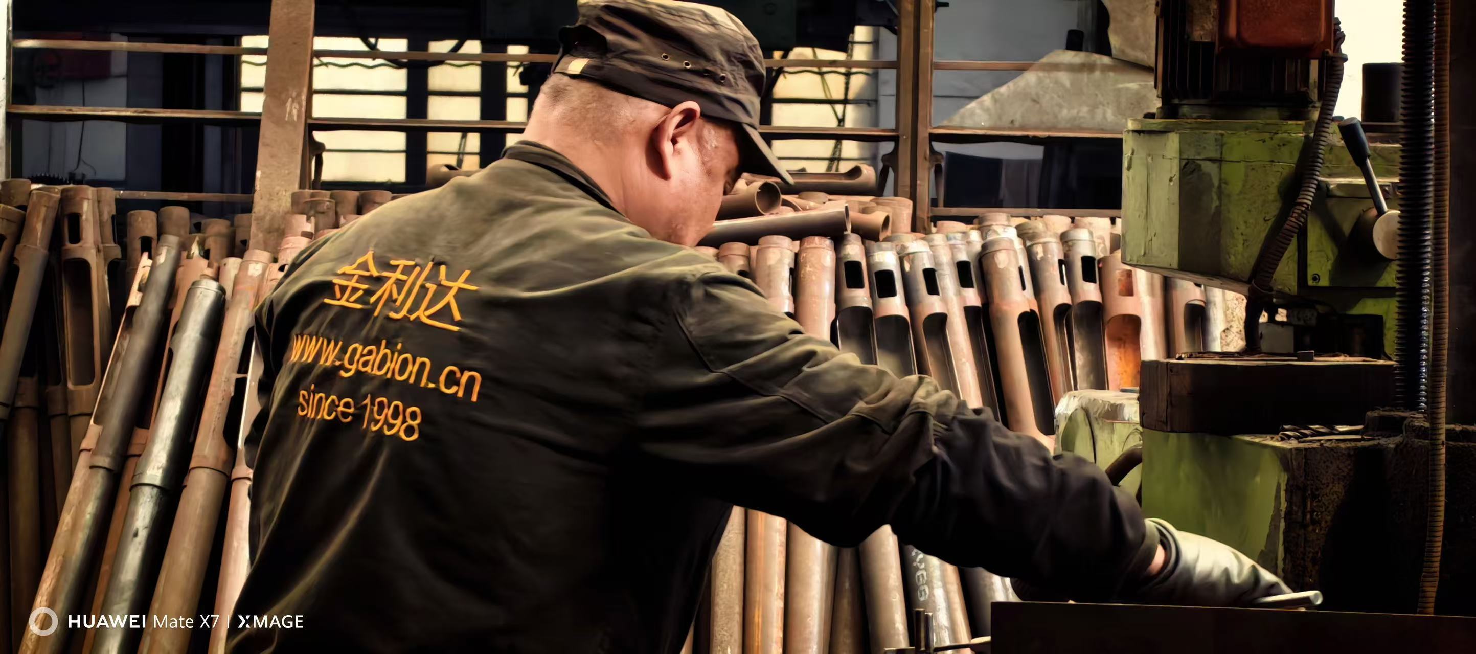 Latest company blogs about Since 1998: JINLIDA as Source Manufacturer of CNC Gabion Machine for Global Wire Mesh Production