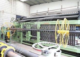 Double Twisted Hexagonal Mesh Machine 84*110mm Mesh For Construction