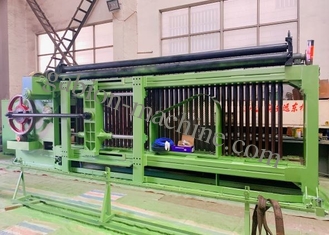 Low Noise Hexagonal Netting Machine With 2.6mm Hot Galvanized Wire For Hillside